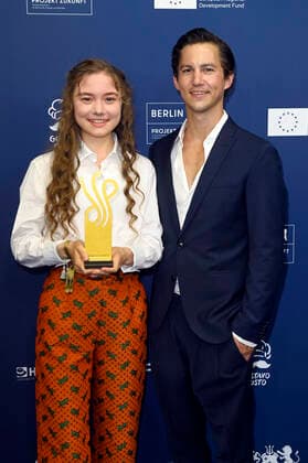 Hannah Schiller und Tim Oliver Schultz bei der Verleihung des Deutschen Schauspielpreises 2021 im Restaurant Spindler & Klatt. Berlin, 03.09.2021