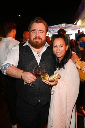 Tristan Seith und Minh-Khai Phan-Thi bei der Verleihung des Deutschen Schauspielpreises 2021 im Restaurant Spindler & Klatt. Berlin, 03.09.2021