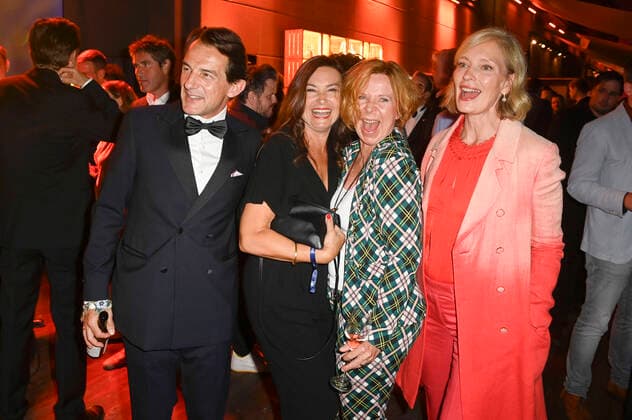 Hans-Werner Meyer, Jacqueline Macaulay, Marion Kracht und Katja Weitzenböck bei der Verleihung des Deutschen Schauspielpreises 2021 im Restaurant Spindler & Klatt. Berlin, 03.09.2021