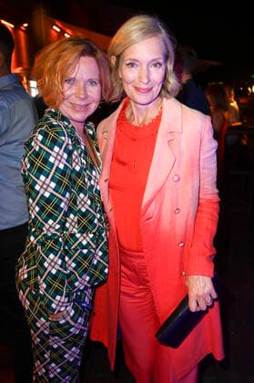 Marion Kracht und Katja Weitzenböck bei der Verleihung des Deutschen Schauspielpreises 2021 im Restaurant Spindler & Klatt. Berlin, 03.09.2021