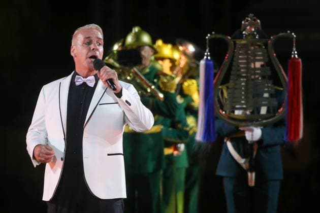 Entertainment Bilder des Tages MOSCOW, RUSSIA - SEPTEMBER 4, 2021: Lead vocalist Till Lindemann of the German rock band Rammstein performs at the 2021 Spasskaya Tower Military Music Festival in Moscowâ€™s Red Square. Marina Lystseva TASS  TS10F2C5