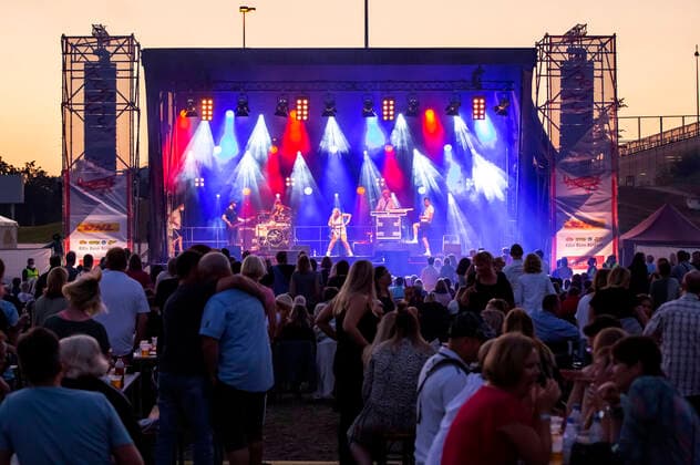 Kempes Finest live beim Üvverm Horizont Konzert auf dem OpenAir-Port Festival 2021 am Flughafen Köln Bonn. Köln, 04.09.2021