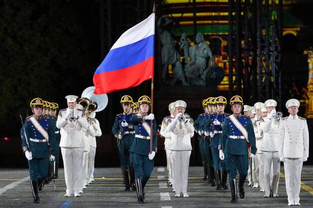 MOSCOW, RUSSIA â€“ SEPEMBER 5, 2021: Honour Guard of the Russian Presidential Regiment and President s Band of the Moscow Kremlin Commandant s Service of the Russian Federal Guard Service perform at the closing of the 2021 Spasskaya Tower International Military Music Festival in Moscow s Red Square. Sergei Karpukhin TASS  TS10F3C5