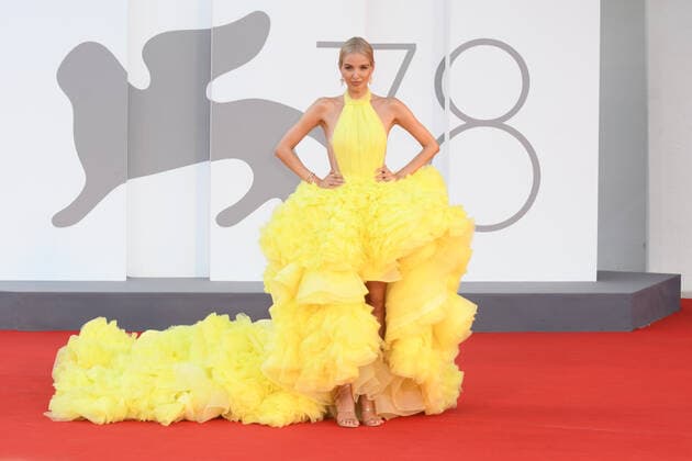 78th Venice Film Festival 2021, Red Carpet La Caja . Pictured: Leonie Hanne  Copyright: xManuelexMangiarottix xIPAx xManuelexMangiarottix xVeneziax20x
