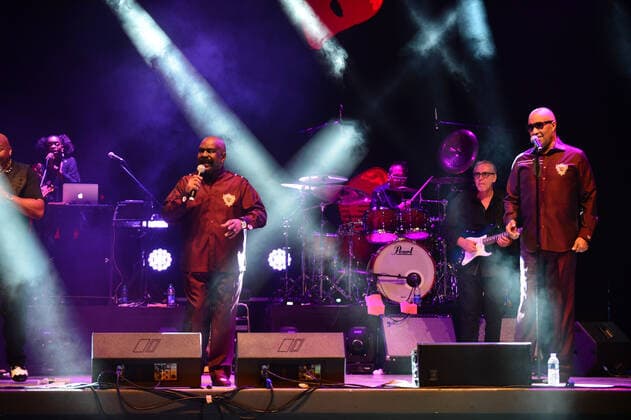 MIRAMAR, FLORIDA - SEPTEMBER 03: Walter Scott and Leaveil Degree of The Whispers perform on stage during Classically Yours The Superstars of Soul & R&B at Miramar Regional Park Amphitheater on September 03, 2021 in Miramar, Florida. Copyright: xmpi10x