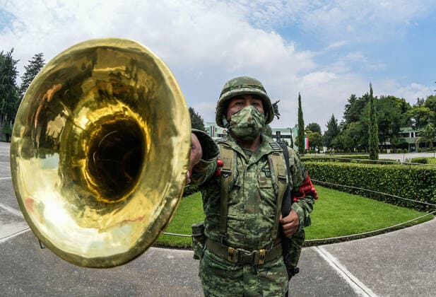 200th Anniversary Of The Independence Of Mexico Military Parade Rehearsal MEXICO CITY, MEXICO - SEPTEMBER 6: A Militar of the Mexican army, practices during the general essay of the Military Parade, on the occasion of the celebration of the 200th Anniversary of Mexican Independence Day, on the esplanade of the military field number one. On September 6, 2021 in Mexico City, Mexico. (Photo by Aidee Martinez Eyepix Group) Copyright: xAideexMartinezx EYEPIXGROUP_AMA_06092021_14115