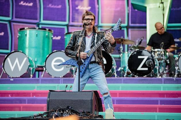 September 6, 2021, Seattle, Washington, USA: Seattle, WA - SEPTEMBER 06, 2021 : Rivers Cuomo of the rock band Weezer performs to a sold out crowd during the Hella Mega Tour at T-Mobile Park on September 06, 202 1 in Seattle, Washington. Photo Xander Deccio imageSPACE Seattle USA - ZUMAs181 20210906_zea_s181_202 Copyright: xImagespacex