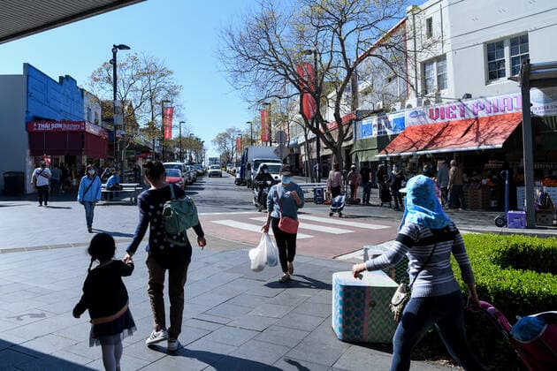 NSW CORONAVIRUS COVID19, Members of the public wear face masks as they go about their daily lives in Bankstown, Sydney, Wednesday, September 8, 2021. ( NO ARCHIVING, EDITORIAL USE ONLY, NO USE IN BOOKS WITHOUT CONSENT SYDNEY NSW AUSTRALIA  Copyright: xBIANCAxDExMARCHIx 20210908001573818910