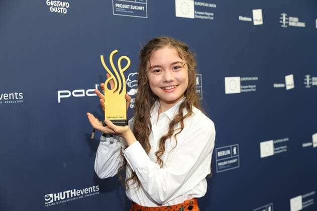 Verleihung DEUTSCHER SCHAUSPIELPREIS 2021 Preisträgerin Hannah Schiller Verleihung Deutscher Schauspielpreis 2021 im Spindler und Klatt in Berlin Copyright: xEventpressxRadkex