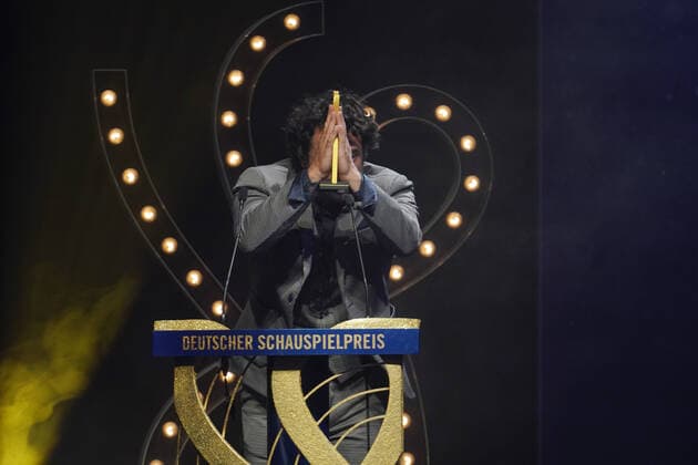 Verleihung DEUTSCHER SCHAUSPIELPREIS 2021 Serkan Kaya bei der Verleihung DEUTSCHER SCHAUSPIELPREIS 2021 im Spindler und Klatt in Berlin Copyright: xEventpressx