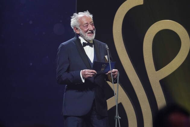 Verleihung DEUTSCHER SCHAUSPIELPREIS 2021 Dieter Didi Hallervorden bei der Verleihung DEUTSCHER SCHAUSPIELPREIS 2021 im Spindler und Klatt in Berlin Copyright: xEventpressx
