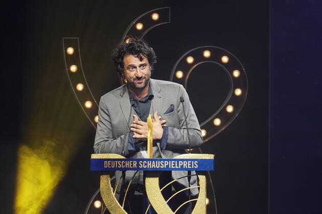 Verleihung DEUTSCHER SCHAUSPIELPREIS 2021 Serkan Kaya bei der Verleihung DEUTSCHER SCHAUSPIELPREIS 2021 im Spindler und Klatt in Berlin Copyright: xEventpressx