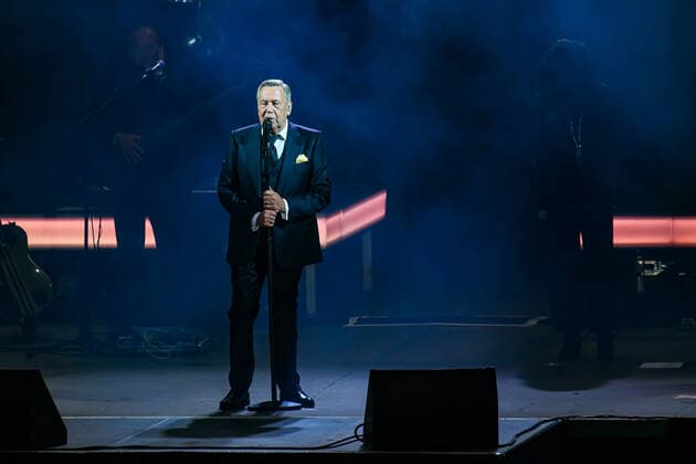 10.09.2021, xlakx, Entertainment Musik, Roland Kaiser Open Air Berlin 2021 emspor, v.l.Roland Kaiser live mit Band Open Air-Tournee 2021.Zweifelsohne gehoert das Konzert in der Berliner Waldbuehne bereits jetzt schon zu den Sommer-Favoriten der Roland Kaiser Open Air-Saison Berlin