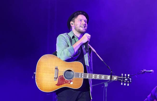 Johannes Oerding und Band Live Konzert im rahmen von Stars am Strand Timmendorfer Strand