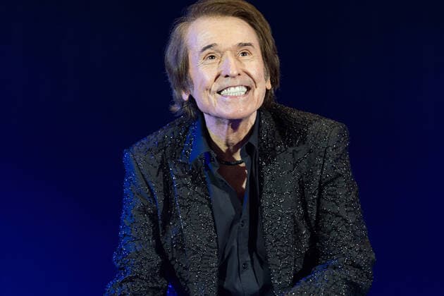 September 10, 2021, Valencia, Spain: The Spanish singer, Raphael performs on stage on his Tour 6.0 during the Nits al Carme concerts at the City of Arts and Sciences in Valencia..Miguel Rafael Martos Sanchez, better known as Raphael (Linares, Jaà n, Spain; May 5, 1943), is a Spanish singer and actor, recognized for being one of the forerunners of the romantic ballad in Spain and in Spanish-speaking countries Valencia Spain - ZUMAs197 20210910_zaa_s197_313 Copyright: xXiscoxNavarrox