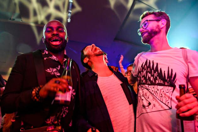 Publikum til Gruppen Kalaha paa scenen under P6 BEAT Rocker Koncerthuset loerdag den 11. september 2021. For ottende gang afholder P6 radiokanalen P6 BEAT Rocker Koncerthuset, hvor det ypperligste den danske musikscene kan praestere spiller live i DR Koncerthuset. Showet er ogsaa en markering af P6 BEATs 10 aars foedselsdag.. , Copenhagen