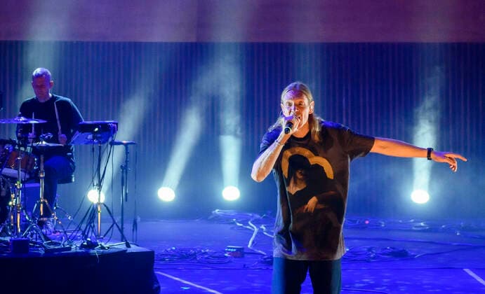 When Saints Go Machine paa scenen under P6 BEAT Rocker Koncerthuset loerdag den 11. september 2021. For ottende gang afholder P6 radiokanalen P6 BEAT Rocker Koncerthuset, hvor det ypperligste den danske musikscene kan praestere spiller live i DR Koncerthuset. Showet er ogsaa en markering af P6 BEATs 10 aars foedselsdag.. , Copenhagen