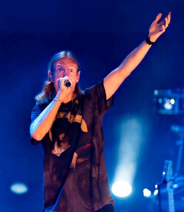 When Saints Go Machine paa scenen under P6 BEAT Rocker Koncerthuset loerdag den 11. september 2021. For ottende gang afholder P6 radiokanalen P6 BEAT Rocker Koncerthuset, hvor det ypperligste den danske musikscene kan praestere spiller live i DR Koncerthuset. Showet er ogsaa en markering af P6 BEATs 10 aars foedselsdag.. , Copenhagen