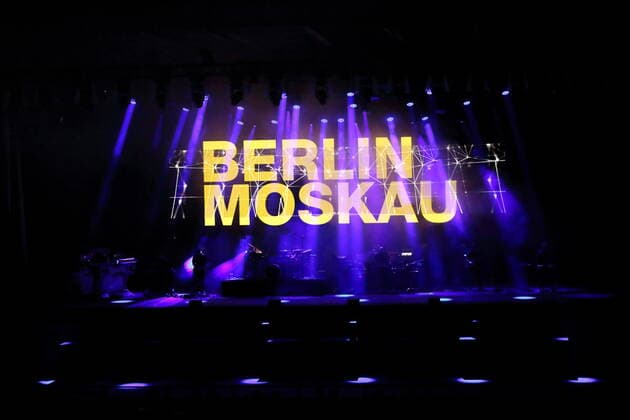 Christopher von Deylen alias Schiller bei einem Konzert in der Waldbühne in Berlin, 11. September 2021. Schiller Konzert Waldbühne