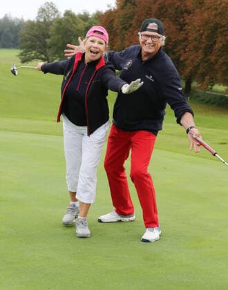 Tabaluga Golf Cup 2021 von Michael Roll Zum 27. Mal veranstaltete Michael Roll den Tabaluga Golf Cup zu Gunsten seiner Tabaluga Stiftung Marianne und Michael Hartl, Tutzing Bayern Deutschland Golfclub Tutzing