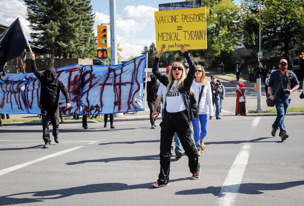 September 13, 2021, Calgary, ab, Canada: Protesters gather at the Foothills Hospital to oppose COVID-19 related public health measures in Calgary, Alta., Monday, Sept. 13, 2021. Calgary Canada  - ZUMAc35_ 20210913_zaf_c35_051 Copyright: xJeffxMcintoshx