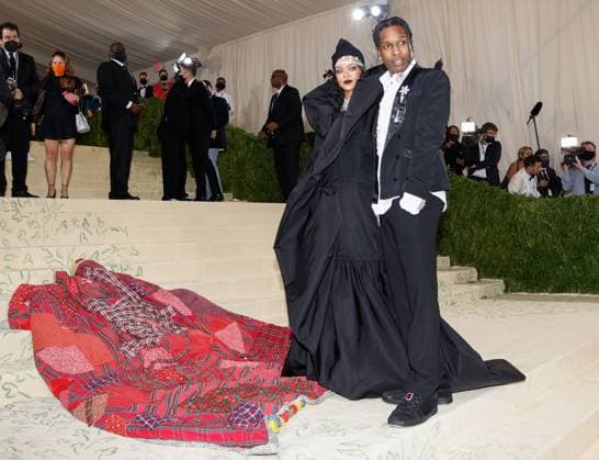 Entertainment Bilder des Tages ASAP Rocky and Rihanna arrive for The Met Gala at The Metropolitan Museum of Art celebrating the opening of In America: A Lexicon of Fashion in New York City on Monday, September 13, 2021.  NYP20210913622 JOHNxANGELILLO