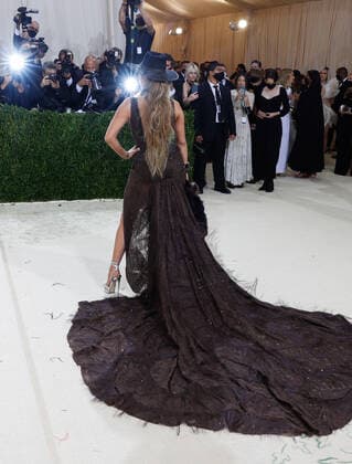 Jennifer Lopez arrives for The Met Gala at The Metropolitan Museum of Art celebrating the opening of In America: A Lexicon of Fashion in New York City on Monday, September 13, 2021.  NYP20210913604 JOHNxANGELILLO