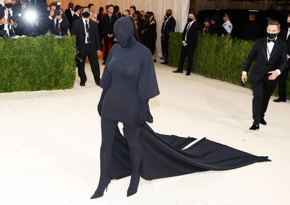 Bilder des Jahres 2021, Entertainment 09 September Entertainment Themen der Woche KW37 Entertainment Bilder des Tages Kim Kardashian arrives for The Met Gala at The Metropolitan Museum of Art celebrating the opening of In America: A Lexicon of Fashion in New York City on Monday, September 13, 2021.  NYP20210913610 JOHNxANGELILLO