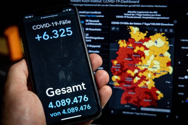 Coronavirus in Deutschland - Covid-19-Dashboard des Robert Koch-Institut 14.09.2021: Robert Koch-Institut: 7-Tage-Inzidenz 81,1. 7-Tage-Fallzahl 67.437. COVID-19-Fälle 4.089.476. Zugang um 6.325 gegenüber dem Vortag. COVID-19-Todesfälle 92.686. Zugang um 68 gegenüber dem Vortag.