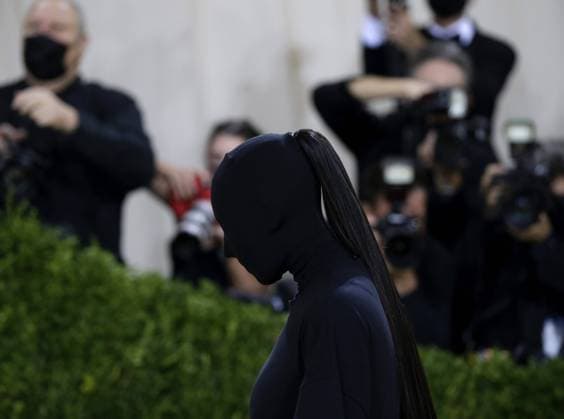 Kim Kardashian arrives on the red carpet for The Met Gala at The Metropolitan Museum of Art celebrating the opening of In America: A Lexicon of Fashion in New York City on Monday, September 13, 2021.  NYP20210913385 JOHNxANGELILLO