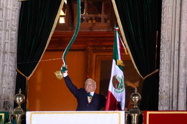 The President of Mexico, Andres Manuel Lopez Obrador, speaks during the ceremony of the 211th anniversary of the Cry of Independence from the central balcony of the National Palace, today, in Mexico City, Mexico, 15 September 2021. The president of Mexico, Andres Manuel Lopez Obrador, celebrated this Wednesday the Cry of Independence for the second consecutive year without the presence of citizens in the Zocalo capital due to the covid-19 pandemic. Mexico celebrates Cry of Independence without citizens in the square due to covid !ACHTUNG: NUR REDAKTIONELLE NUTZUNG!  Copyright: xSáshenkaxGutiérrezx MEX1597 20210916-61f6576ebe83cf134a8bb6c7bee2369c1cde763d