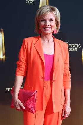 Ilka Essmüller bei der Ankunft zur Deutscher Fernsehpreis Verleihung am 16.09.2021 in Köln Deutscher Fernsehpreis Verleihung 2021 in Koeln