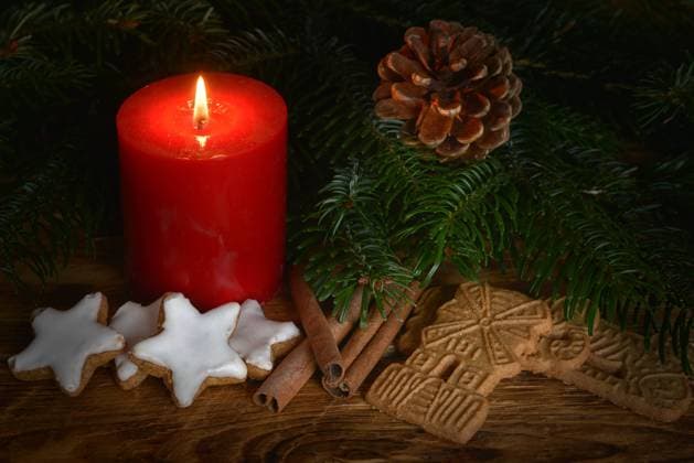 weihnachtsgebäck,kerzenlicht,gebäck,weihnachtsbackwerk,weihnachtsbäckerei,kerzenschein *** christmas cookies,candlelight,christmas biscuit,christmas cakes,candlelights fx2-fu7