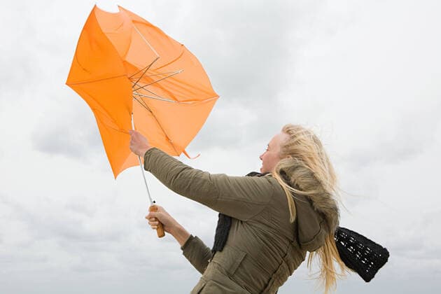 IMAGO Nature: Unsere Erde, Ressourcen, Wind Woman struggling with umbrella, 02.12.2008, Copyright: xFrankxVanxDelftx, model released, wearing,struggling,blond hair,December 2008 Release,broken,umbrella,20 to 24 years,caucasian ethnicity,female,woman,young woman,only one young woman,one person,outdoors,coast,autumn,winter,day,coat,winter clothing,leisure,cold temperature,vacation,cloud,overcast,sky,breeze,Struggling,Caucasian Ethnicity,Young Adult,20-24 Years,Female,Women,Young Women,Young Adult Woman,Damaged,Broken,One Person,Cold,Blond Hair,Umbrella,Outerwear,Coat,Warm Clothing,Symbol,Orthographic Symbol,Numeral,Air,Air Movement,Wind,Breeze,Coastline,Sky,Cloud,Weather,Overcast,Outdoors,Winter,Autumn,Day,Leisure,Travel,Vacations,Woman,Young Woman,Wearing,Cold Temperature Ref:IS098Q6SK
