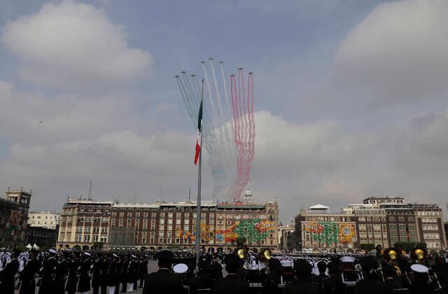 Military Parade On The Occasion Of The 211th Anniversary Of The Independence Of Mexico Air and land military parade in the Zocalo of Mexico City, on the occasion of the 211th anniversary of the Independence of Mexico. Mexico City Mexico vieyra-notitle210916_npeHq  Copyright: xGerardoxVieyrax