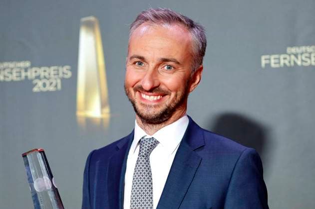 Jan Böhmermann bei der Verleihung des Deutschen Fernsehpreises 2021 im Tanzbrunnen. Köln, 16.09.2021 *** Jan Böhmermann at the German Television Award 2021 at the Tanzbrunnen Cologne, 16 09 2021 Foto:xC.xHardtx xFuturexImage