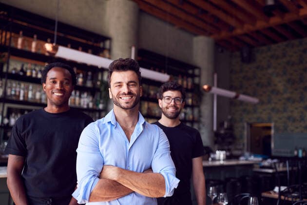 restaurant,team,mitarbeiter,kellner,gaststätte,restaurants,teams,mitarbeiterin,bedienung,ober *** restaurant,team,staff,waiter,restaurants,teams,staffs,waiters mmq-10h7 ,model released, Symbolfoto