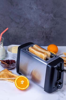 IMAGO Creative: Haushaltsgeräte - Toaster frühstück,toastbrot,frühstücke,toast,toastbrote,toasts *** breakfast,toast,breakfasts,toasts sre-fqq