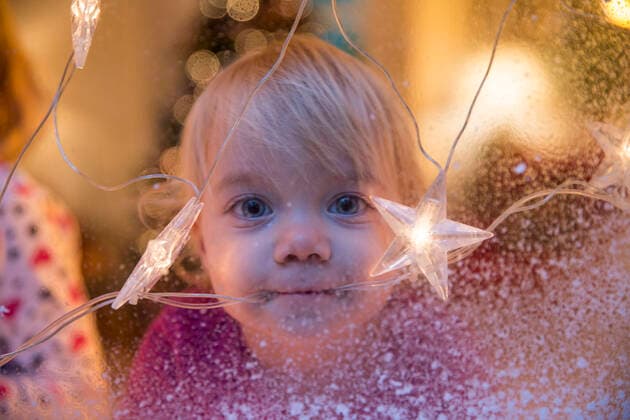 Sisters looking out of window with Christmas decorations, 22.12.2014, Copyright: xRUSSxROHDEx, model released, looking at camera,looking through window,blond hair,differential focus,head and shoulders,portrait,anticipation,at home,childhood,bonding,festive,quality time,togetherness,excitement,happiness,christmas decoration,christmas light,frosted glass,child,toddler,female,girl,baby girl,two people,indoors,celebrations,christmas,family,sister,leisure,1 to 2 years,net,enjoyment,stars,only female,holiday season,January 2015 Release,Looking Through Window,Child,Toddler,1-2 Years,Female,Girls,Girl,Baby Girl,Family,Sister,Anticipation,Celebration,Childhood,Enjoyment,Festivity,Excitement,Freetime,Quality Time,Relationship,Bonding,Togetherness, Ref:IS09AN41V