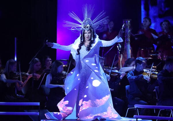 Entertainment Themen der Woche KW37 Entertainment Bilder des Tages MOSCOW, RUSSIA - SEPTEMBER 18, 2021: Operatic soprano Anna Netrebko performs in a concert marking her 50th birthday, at the State Kremlin Palace. Vladimir Gerdo TASS  TS111066