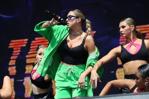 Canadian singer Tate McRae performs on stage during the iHeartRadio Music Festival Daytime Concerts at Area15 in Las Vegas, Nevada on Saturday, September 18, 2021.  LAV2021091847 JAMESxATOA