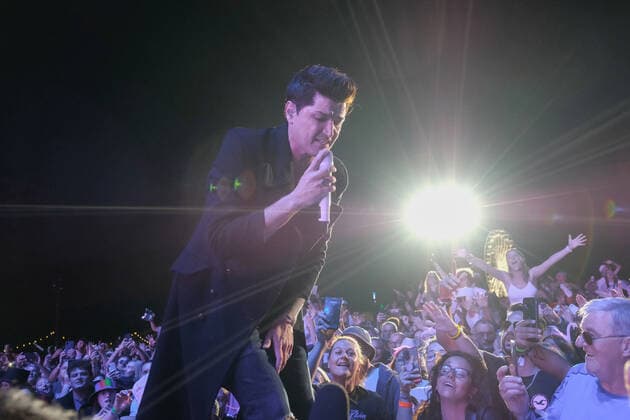 September 19, 2021, Newport, United Kingdom: Daniel John Mark Luke O Donoghue known as Danny Donoghue, former coach on television talent show The Voice, Irish singer, songwriter and vocalist of The Script performs live on stage at the Isle of Wight festival. Newport United Kingdom - ZUMAs197 20210919_zaa_s197_491 Copyright: xDawnxFletcher-Parkx