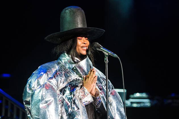 September 18, 2021, Concord, CA, USA: Erykah Badu performs on Day One of the Lights on Festival at Concord Pavilion on September 18, 2021 in Concord, California. ( Chris Tuite imageSPACE) Concord USA - ZUMAs181 20210918_zea_s181_343 Copyright: xImagespacex