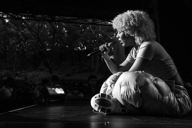 September 18, 2021, Concord, CA, USA: Foushee performs on Day One of the Lights on Festival at Concord Pavilion on September 18, 2021 in Concord, California. ( Chris Tuite imageSPACE) Concord USA - ZUMAs181 20210918_zea_s181_271 Copyright: xImagespacex
