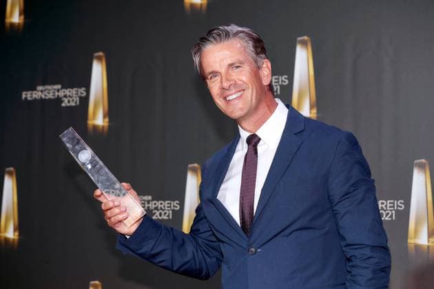 Der Deutsche Fernsehpreis 2021 Preisträger Markus Lanz auf dem roten Teppich bei der Verleihung des Deutschen Fernsehpreises im Tanzbrunnen in Köln. Copyright: xEventpressxGolejewskix