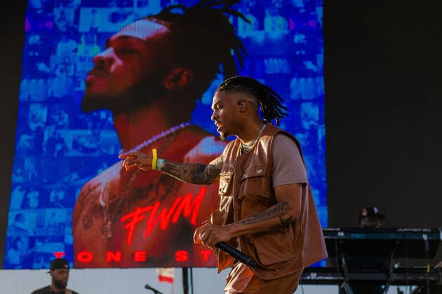 September 19, 2021, Concord, CA, USA: Tone Stith performs on Day Two of the Lights on Festival at Concord Pavilion on September 19, 2021 in Concord, California. ( Chris Tuite imageSPACE) Concord USA - ZUMAs181 20210919_zea_s181_093 Copyright: xImagespacex