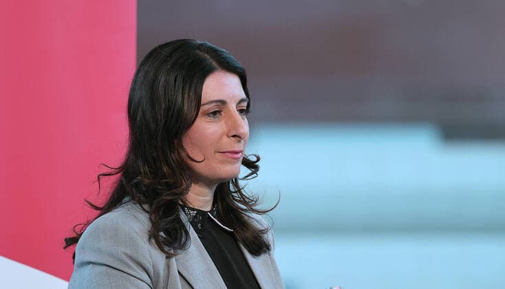 Daniela Cavallo, Vorsitzende des Gesamt- und Konzernbetriebsrates der Volkswagen AG zu Gast beim Arbeitnehmer Zukunftsgespraech Wolfsburg *** Daniela Cavallo, Chairwoman of the General and Group Works Councils of Volkswagen AG as a guest at the Wolfsburg Employee Future Discussion
