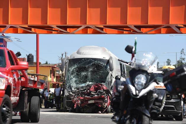September 21, 2021: A passenger bus lost its brakes in the city of Xalapa, causing collisions with other cars and causing the death of 3 people who were trapped inside one of the vehicles with which the bus collided. - ZUMAqp1_ 20210921_zip_qp1_018 Copyright: xHectorxAdolfoxQuintanarxPerezx