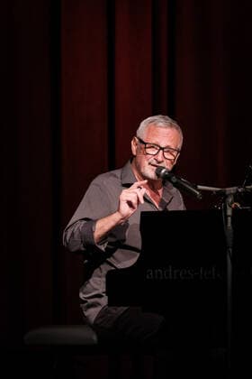 Konstantin Wecker live in Bern, Switzerland Bern, Switzerland. 21st, September 2021. The German singer, songwriter, composer and actor Konstantin Wecker performs a live concert at Bierh?beli in Bern. Bern Switzerland  Copyright: xGonzalesxPhoto TilmanxJentzschx
