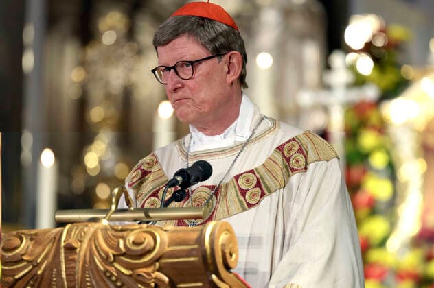 Rainer Maria Kardinal Woelki (Erzbischof von Köln) bei einem Gedächtnisgottesdienst für die verstorbenen Mitglieder der Deutschen Bischofskonferenz im Rahmen der Herbst-Vollversammlung der Deutschen Bischofskonferenz im Dom St. Salvator zu Fulda. Fulda, 23.09.2021 *** Rainer Maria Cardinal Woelki Archbishop of Cologne at a memorial service for the deceased members of the German Bishops Conference in the context of the Autumn Plenary Assembly of the German Bishops Conference in St Salvators Cathedral in Fulda Fulda, 23 09 2021 Foto:xP.xBackx xFuturexImage
